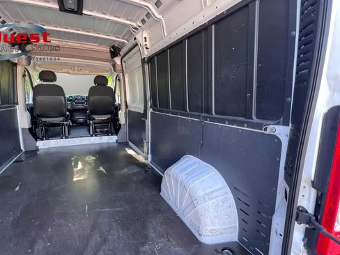 Used 2020 RAM ProMaster 2500 w/ Premium Appearance Group FWD image 13