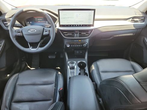 Used 2023 Ford Escape Platinum AWD/4WD image 11
