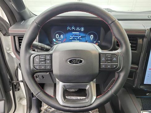 Used 2022 Ford Expedition Limited image 24
