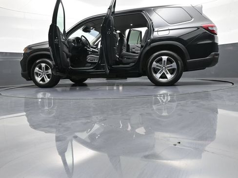 Certified 2025 Honda Pilot EX-L image 50