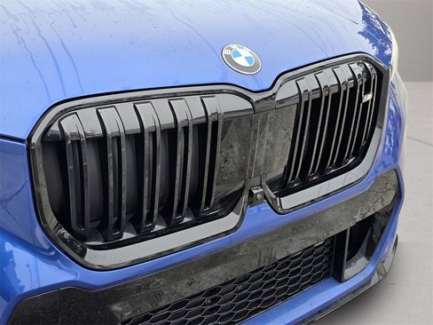 Used 2024 BMW X1 M35i w/ Premium Package image 9