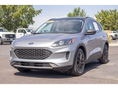 Used 2022 Ford Escape SE FWD image 7