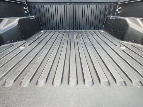 Used 2020 Toyota Tacoma TRD Off-Road image 39