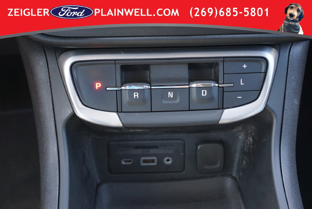 Used 2024 GMC Terrain SLT AWD/4WD image 22
