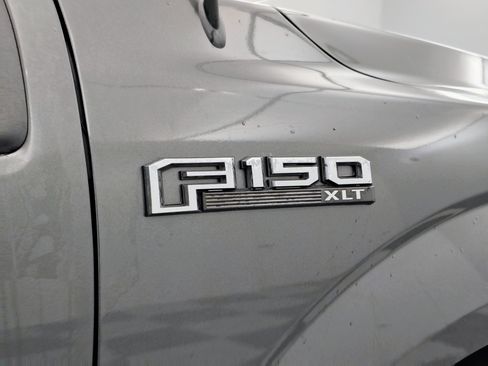 Used 2020 Ford F150 XLT image 11