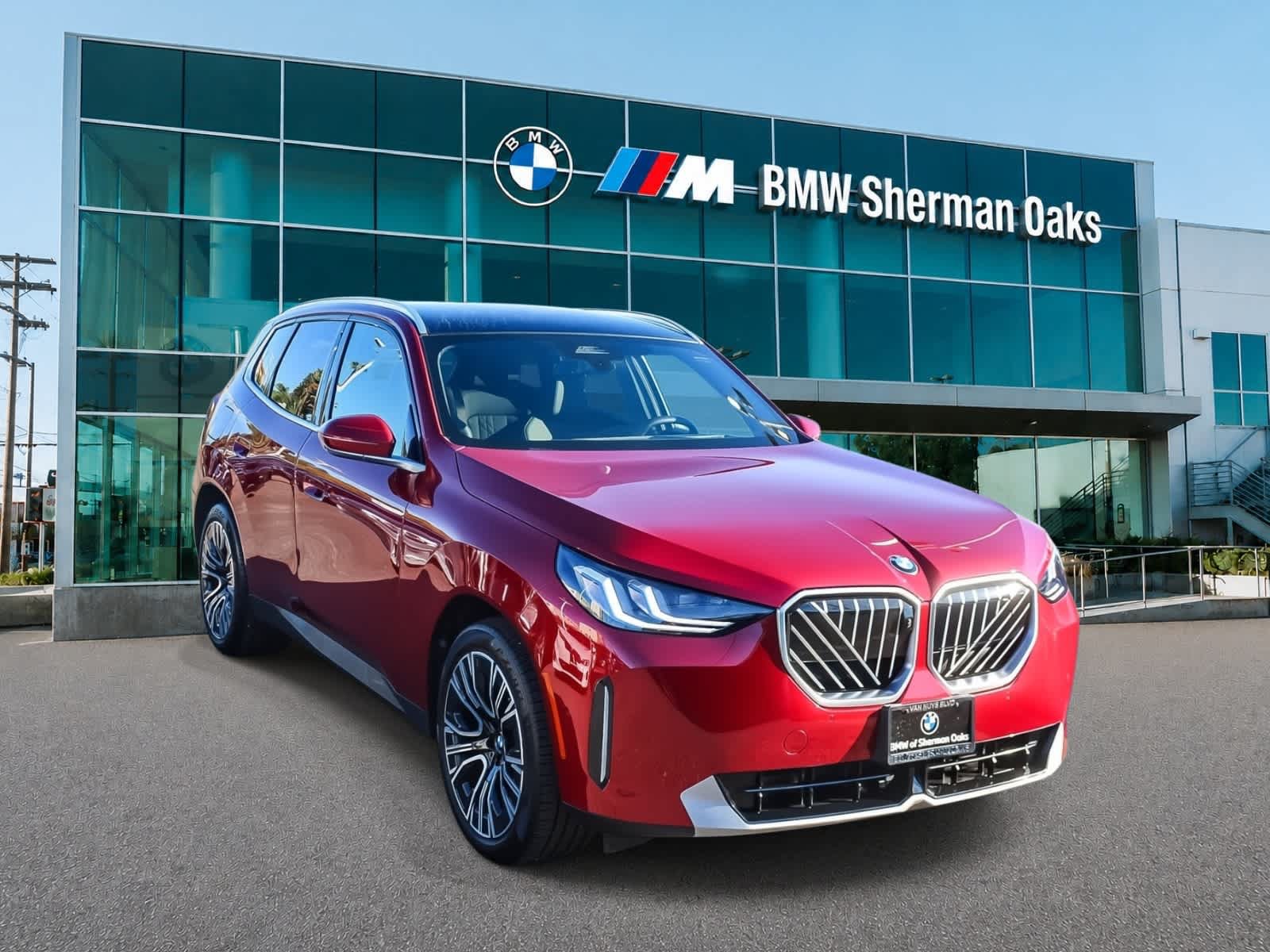 Used 2026 BMW X3 xDrive30i w/ Premium Package AWD/4WD image 3