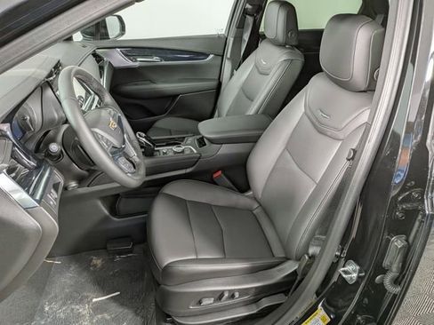 New 2026 Cadillac XT5 Premium Luxury w/ LPO, Floor Liner Package image 17