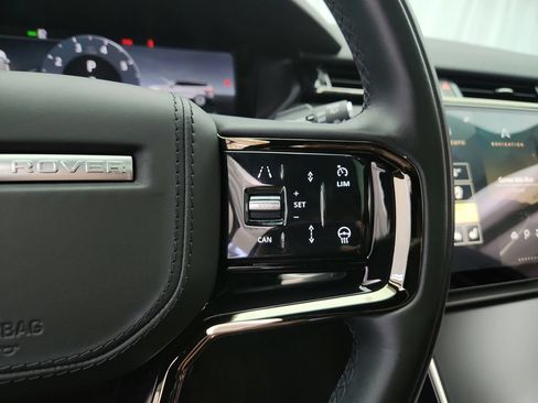 Used 2024 Land Rover Range Rover Velar Dynamic SE AWD/4WD image 19