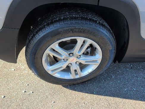 Used 2023 GMC Terrain SLE w/ LPO, Floor Liner Package image 12