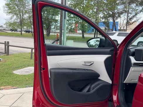 Used 2026 Hyundai Tucson SEL FWD image 25