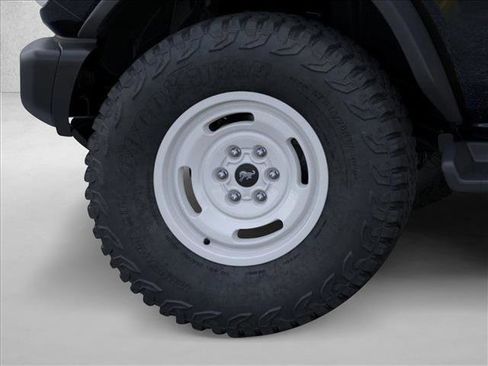 New 2025 Ford Bronco Heritage Edition image 21