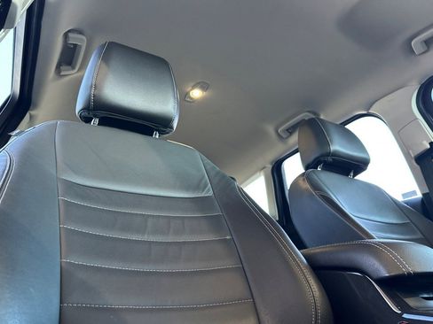 Used 2015 Ford Escape Titanium FWD image 13