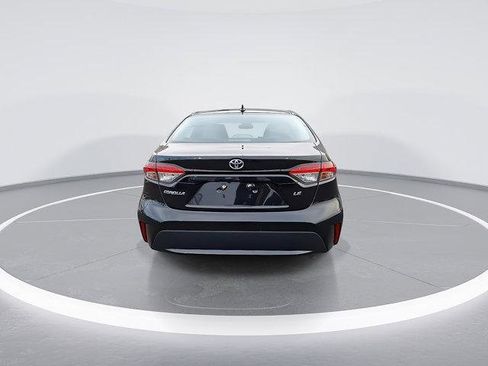 Certified 2021 Toyota Corolla LE image 9