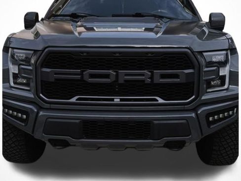 Used 2018 Ford F150 Raptor w/ Equipment Group 802A Luxury AWD/4WD image 11