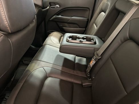 Used 2022 GMC Canyon AT4 w/ Trailering Package AWD/4WD image 9