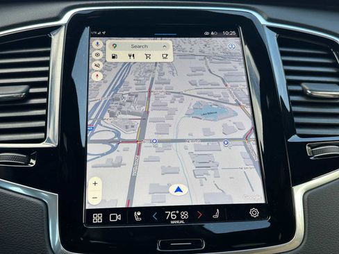 Used 2025 Volvo XC90 B6 Ultra w/ Lounge Package image 36