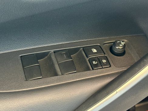 Certified 2021 Toyota Corolla SE w/ Carpet Mat Package (TMS) FWD image 14