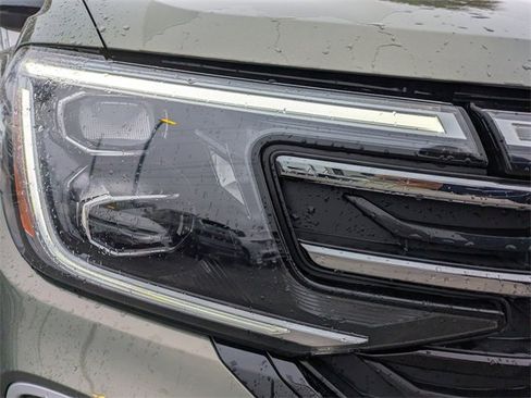 Certified 2025 Volkswagen Atlas Peak Edition SE image 10