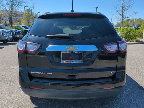 Used 2017 Chevrolet Traverse LT image 5