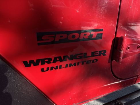 Used 2014 Jeep Wrangler Unlimited Sport w/ Quick Order Package 23S image 28