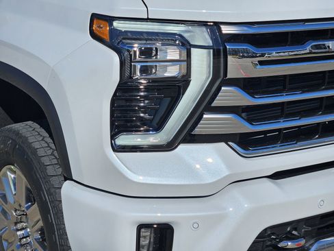New 2026 Chevrolet Silverado 2500 High Country w/ Technology Package image 9