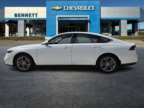 Used 2025 Honda Accord EX-L image 4