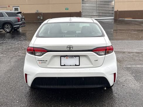 Used 2024 Toyota Corolla LE FWD image 4
