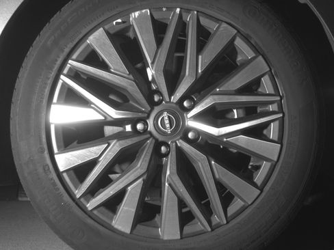 Used 2025 Nissan Altima 2.5 SV FWD image 13