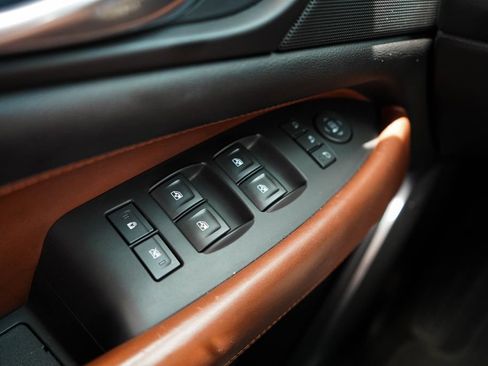 Used 2019 Cadillac Escalade Premium Luxury AWD/4WD image 29