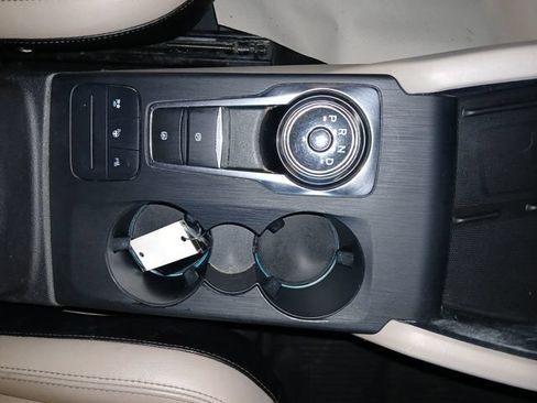 Used 2020 Ford Escape Titanium AWD/4WD image 28