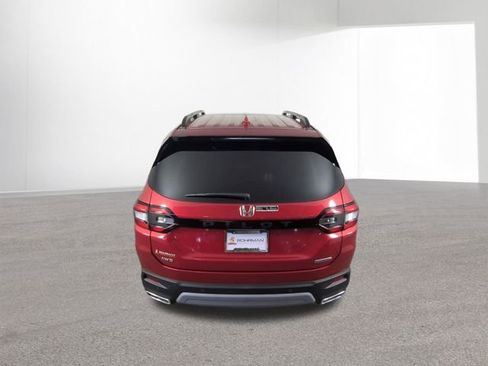 New 2025 Honda Pilot Touring image 20