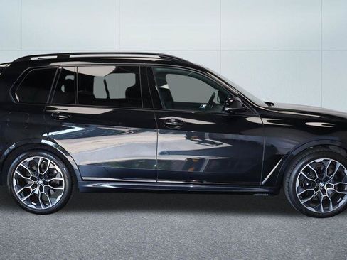 Used 2026 BMW X7 M60i AWD/4WD image 9
