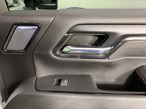 Used 2024 GMC Sierra 2500 AT4X AWD/4WD image 34