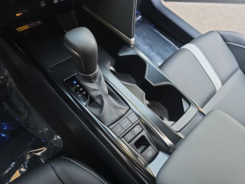 Used 2025 Toyota Camry SE image 23