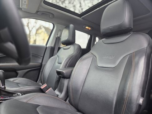 Used 2018 Jeep Compass Limited w/ Navigation Group image 20