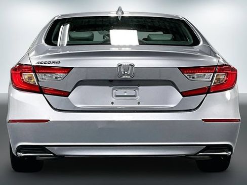 Used 2020 Honda Accord EX image 7