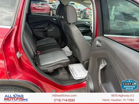 Used 2017 Ford Escape SE FWD image 13