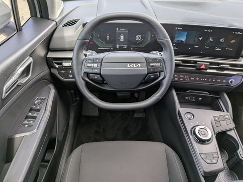 Certified 2026 Kia Sportage S AWD/4WD image 16