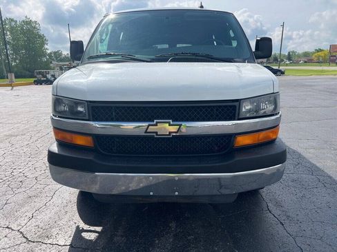 Used 2016 Chevrolet Express 3500 LT w/ LT Preferred Equipment Group RWD image 11