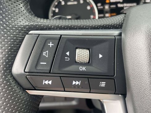 Used 2024 Mitsubishi Outlander SE AWD/4WD image 27