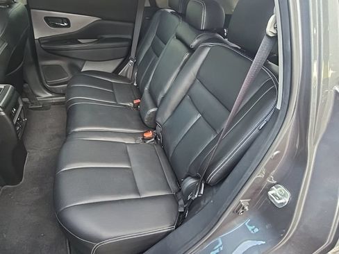 Used 2019 Nissan Murano SV w/ Premium Package AWD/4WD image 14
