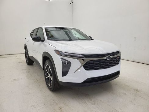 New 2026 Chevrolet Trax RS image 11