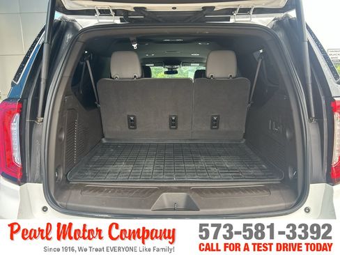 Used 2024 GMC Yukon XL SLT w/ SLT Luxury Package AWD/4WD image 24