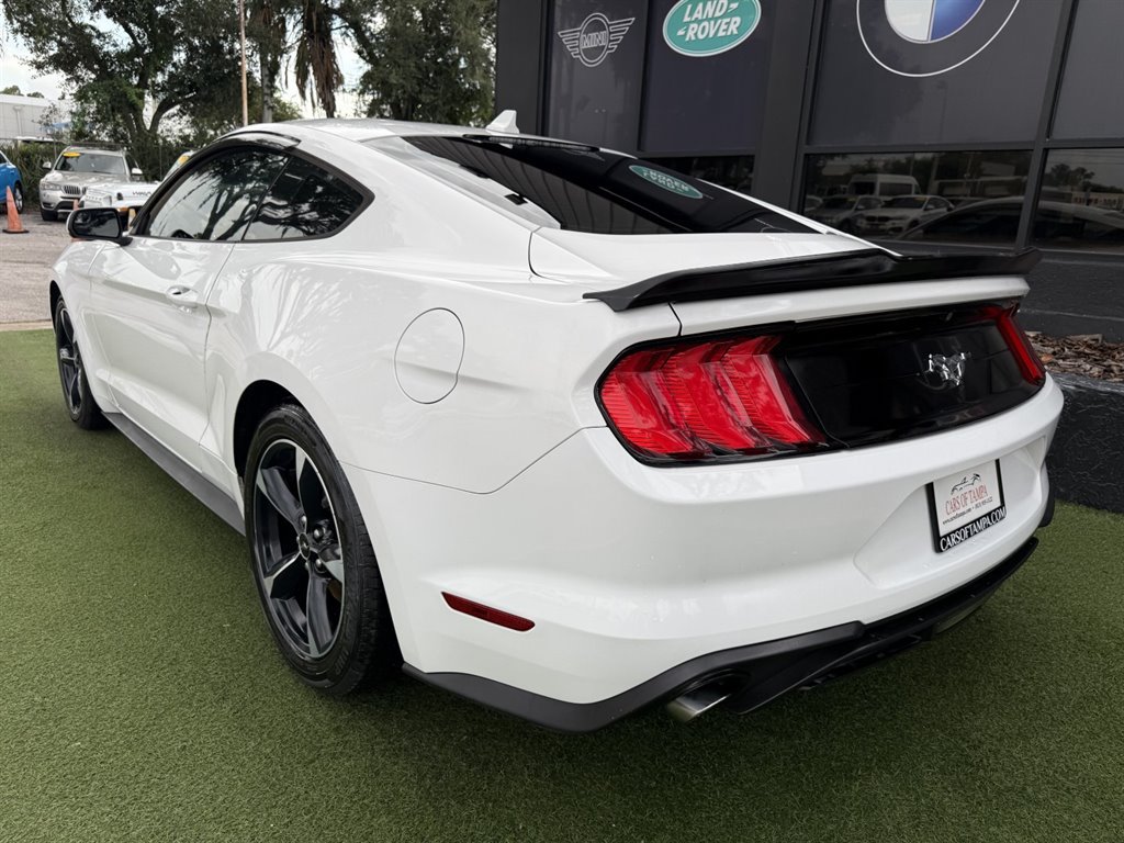 Used 2020 Ford Mustang Coupe RWD image 4