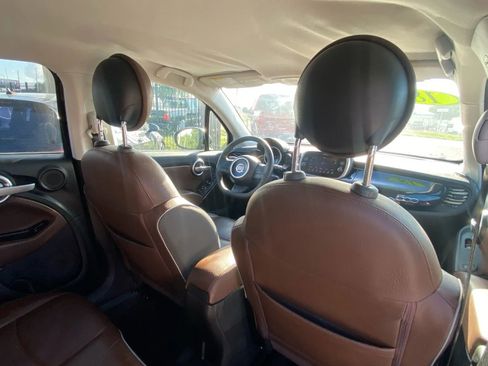 Used 2018 FIAT 500X Lounge w/ Advanced Safety Package image 16