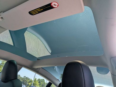 Used 2023 Tesla Model 3 Standard Range RWD image 19