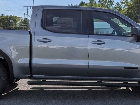 New 2026 GMC Sierra 1500 Elevation w/ LPO, Elevation Black Package AWD/4WD image 6