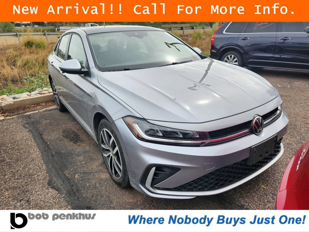 Used 2025 Volkswagen Jetta SE FWD 360° Tour