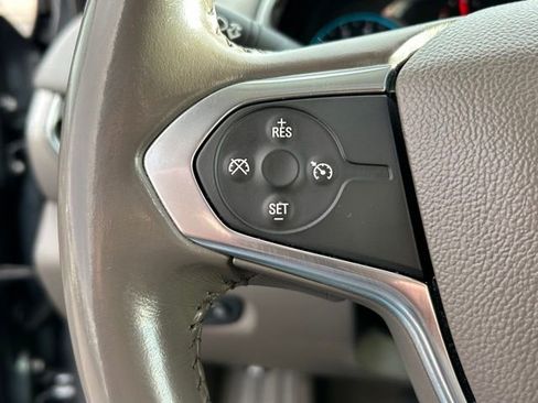 Used 2018 Chevrolet Traverse LT image 24