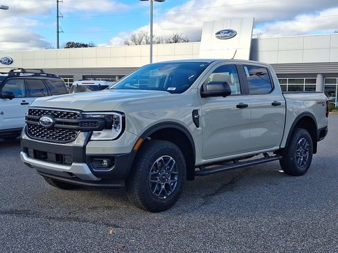 New 2025 Ford Ranger XLT w/ Technology Package AWD/4WD image 10